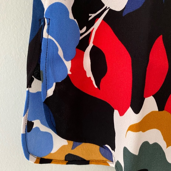 NWT HALOGEN Floral Sleeveless Blouse - Medium - Picture 6 of 7